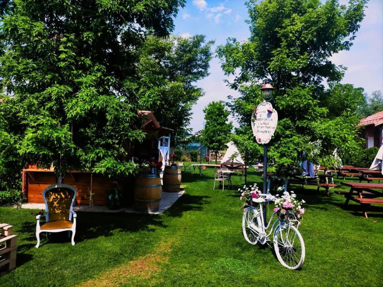 La Tenuta Di Santo Stefano Agri Resort & Spa Fossano Exterior photo